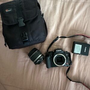 canon rebel xs with efs 18-55mm lens